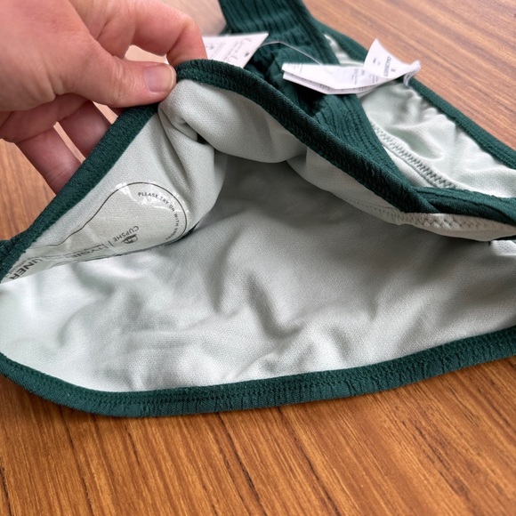 Cupshe High-Waist Bikini Swim Bottoms | Dark Green Textured | Size M | NWT - Picture 4 of 4